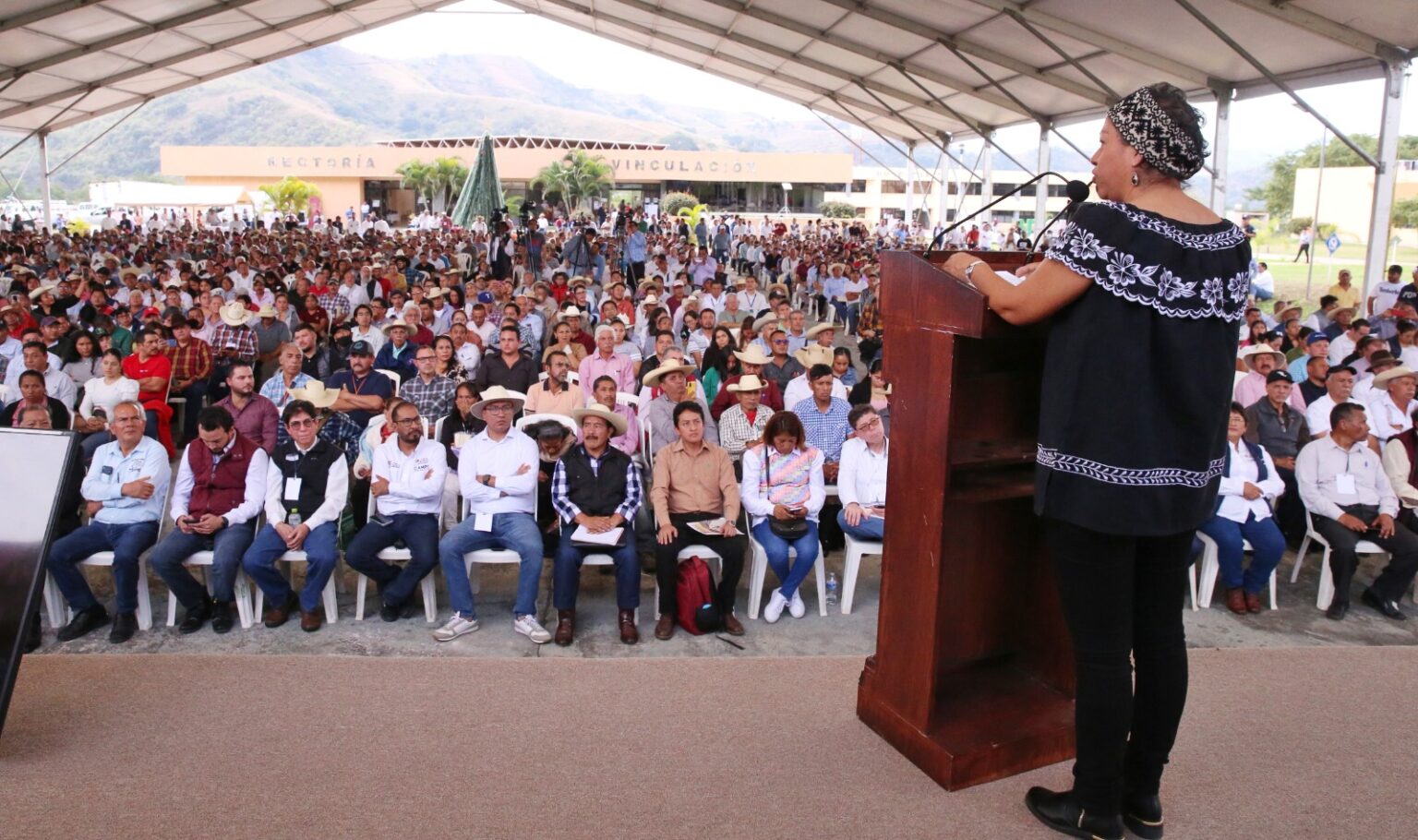 Concluyen los Foros de Consulta Popular promovidos por la Gobernadora ...